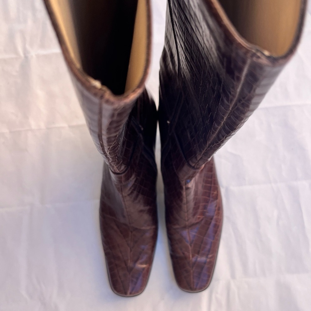 Rare Salvatore Ferragamo Majene Embossed Croc Knee High Brown Boots - Picture 3 of 5